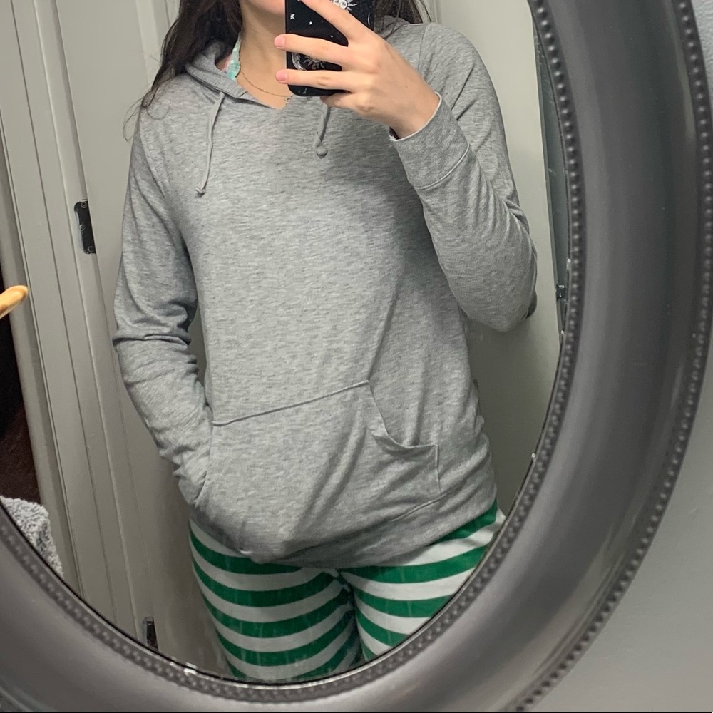 Women’s long sleeve top